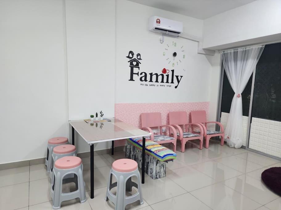 Cozy Familee Homestay Simpang Ampat  Zewnętrze zdjęcie